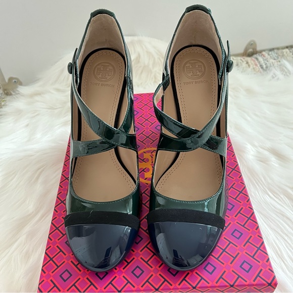 NIB Tory Burch Amble Criss Cross Pump - Picture 2 of 15